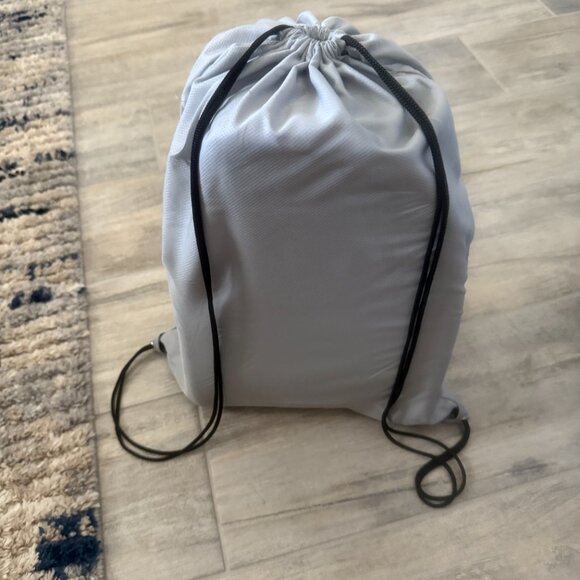 Cushy Tushy Foldable Travel seat cushion - Picture 5 of 5